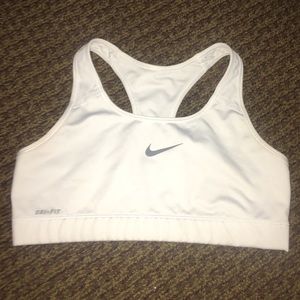 Nike DRI-FIT Sports Bra